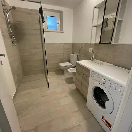 Residenze Porto Canale * غابيتّشي ماري