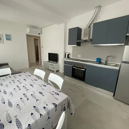 Residenze Porto Canale * غابيتّشي ماري